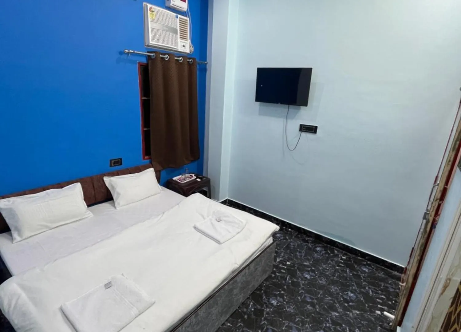 Hitarth Palace P Guest House Varanasi